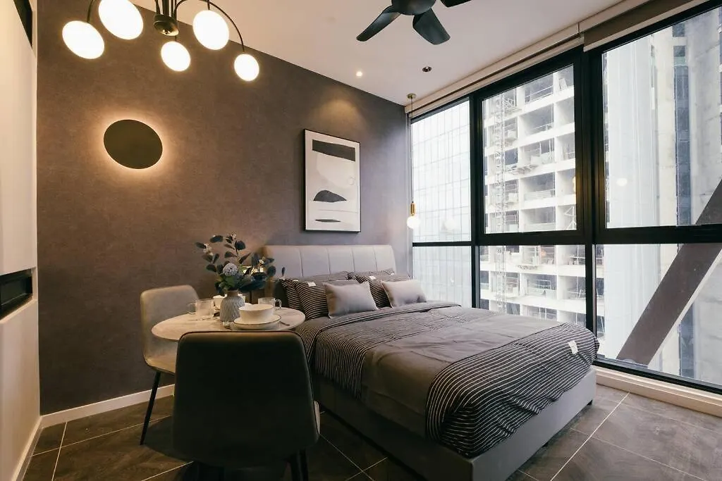 Scarletz Klcc Luxury Romantic Couple Getaway 2Pax Kuala Lumpur 0*,  Malaysia
